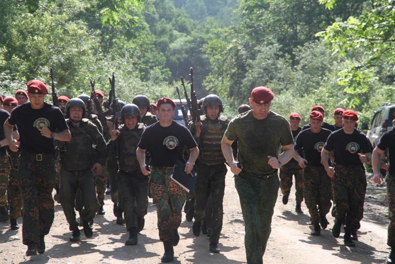В г. Хабаровске прошли квалификационные испытания на право ношения крапового берета