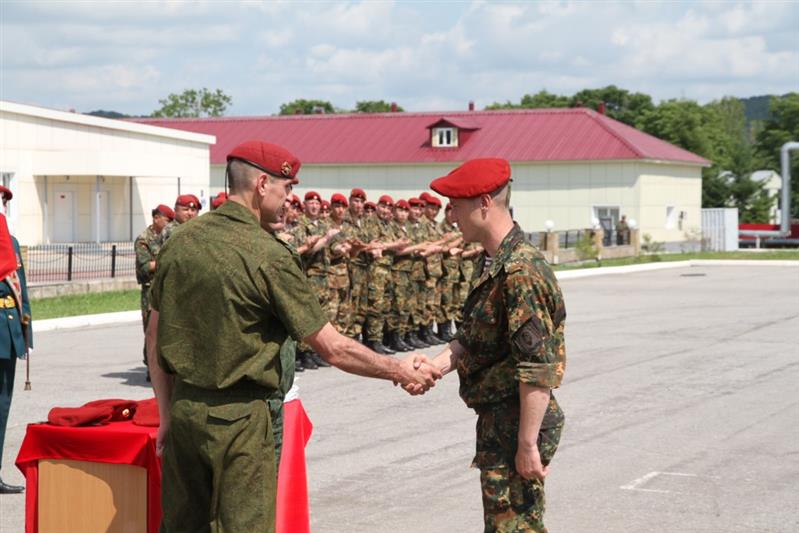 В г. Хабаровске прошли квалификационные испытания на право ношения крапового берета