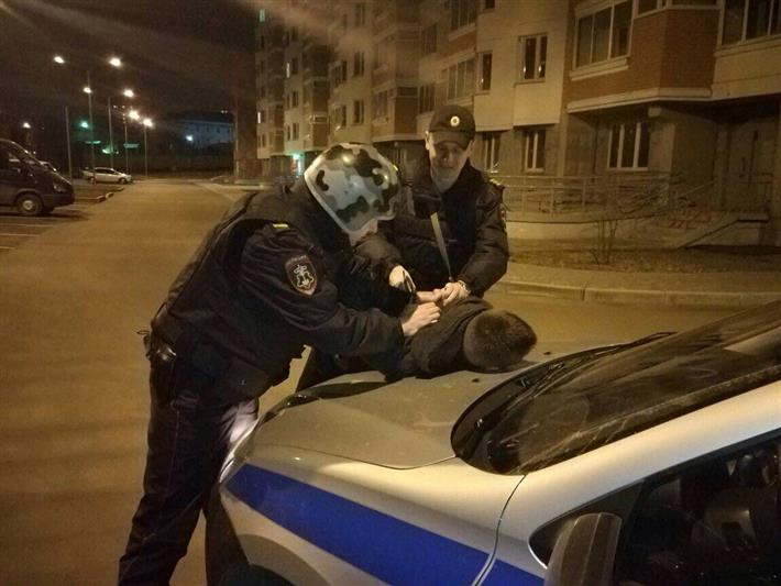 В Московской области сотрудники Росгвардии задержали мужчину подозреваемого в краже