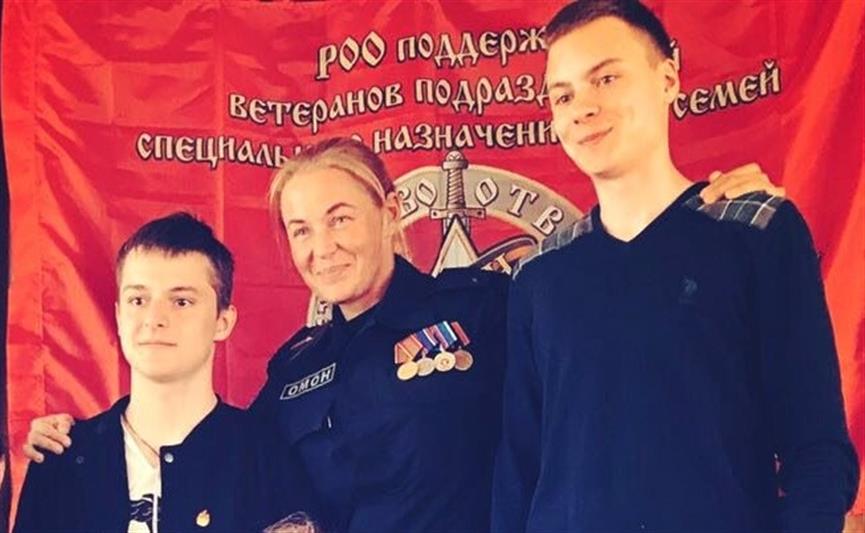 В г. Санкт-Петербурге сотрудники ОМОНа провели со школьниками Урок мужества 