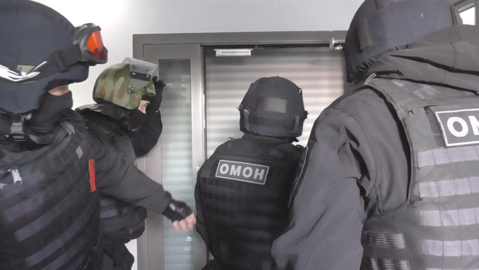 В г. Москве при силовой поддержке бойцов ОМОНа  пресечена незаконная банковская деятельность