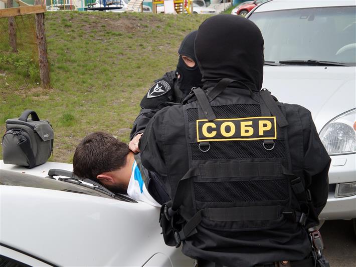 В г. Красноярске при силовой поддержке СОБРа пресечена деятельность преступной группы, совершившей серию тяжких преступлений в отношении предпринимателей