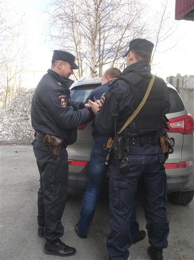 В г. Нижневартовске сотрудники Росгвардии задержали наркокурьера
