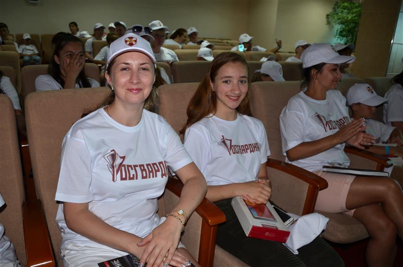 В г. Сочи в рамках благотворительной акции «Долг памяти» стартовала программа летнего отдыха для детей погибших военнослужащих и сотрудников Росгвардии   (видео)