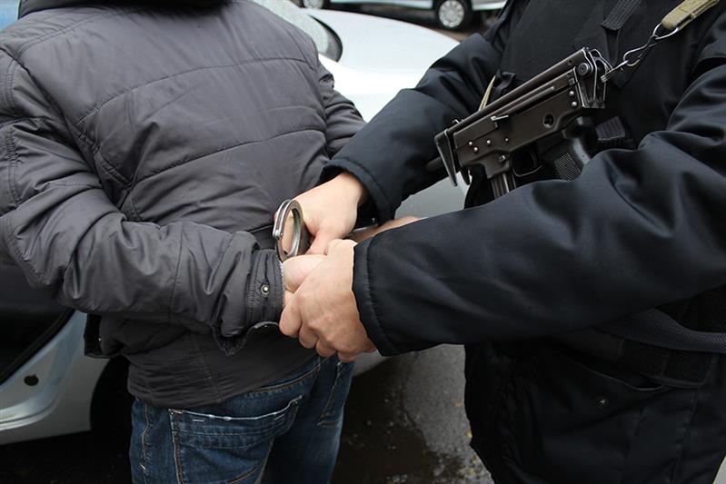 В г. Воронеже сотрудники Росгвардии задержали виновника автомобильной аварии, скрывшегося с места происшествия