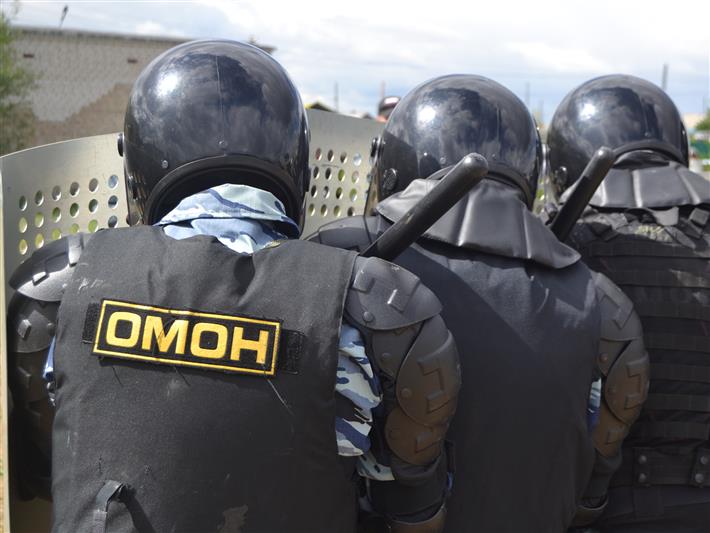 В Забайкалье бойцы ОМОНа Росгвардии задержали граждан, подозреваемых в угоне скота