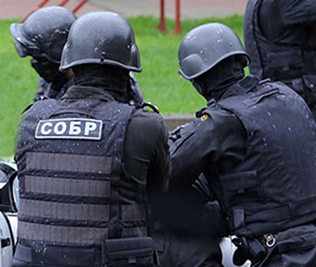 В Челябинской области при силовой поддержке СОБРа Росгвардии задержаны участники преступной группы, занимавшейся вымогательством на автодорогах
