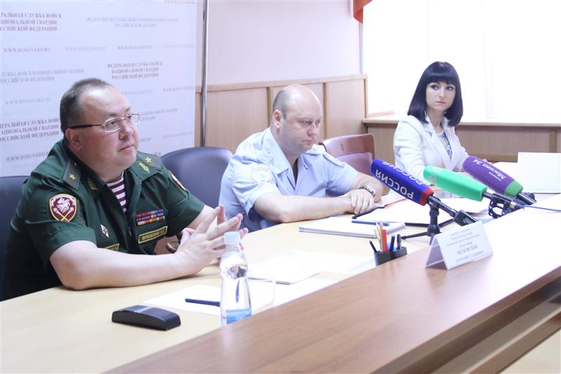 В управлении Центрального округа Росгвардии состоялся брифинг, посвященный охране общественного порядка и обеспечению общественной безопасности в период проведения массовых мероприятий