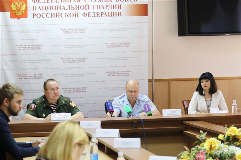 В управлении Центрального округа Росгвардии состоялся брифинг, посвященный охране общественного порядка и обеспечению общественной безопасности в период проведения массовых мероприятий
