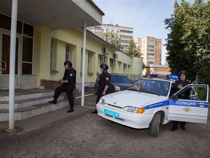 В г. Казани сотрудники Росгвардии  задержали гражданина, напавшего на охранника бара