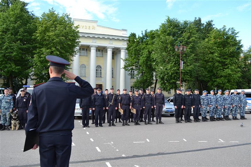 В г. Великом Новгороде состоялся первый совместный гарнизонный инструктаж нарядов Росгвардии и УМВД
