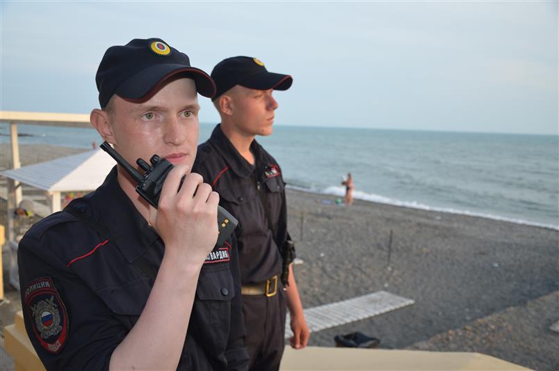 В г. Сочи военнослужащие и сотрудники Росгвардии обеспечили общественный порядок во время матчей Кубка конфедераций FIFA 2017
