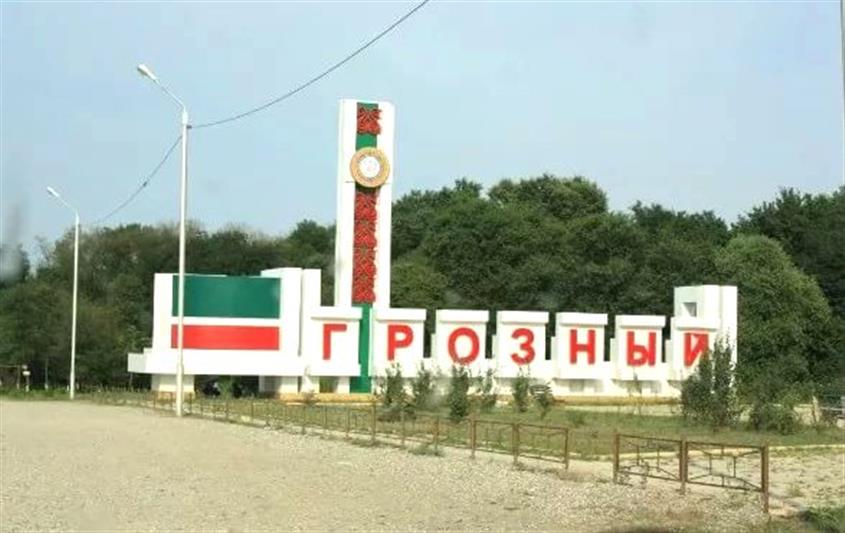 Военнослужащие и сотрудники Росгвардии из Чеченской Республики и Республики Дагестан выступили с инициативой проведения автопробега «От Героя к Герою» (видео)