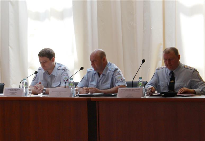 Начальник Главного управления Росгвардии по г. Москве генерал-майор Андрей Гранкин встретился с сотрудниками структурных подразделений