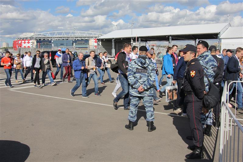 Тысяча росгвардейцев обеспечит безопасность зрителей на концерте «Depeche Mode»