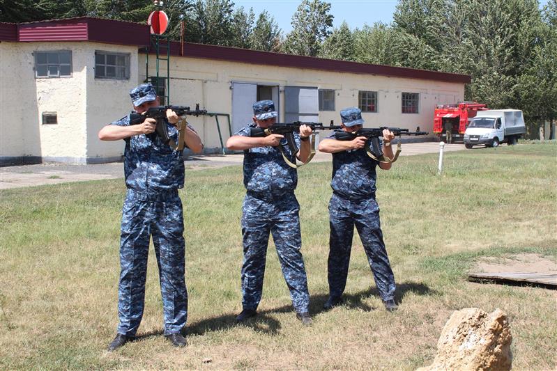 В Ростовской области завершились учебные сборы руководящего состава подразделений вневедомственной охраны и лицензионно-разрешительной работы Росгвардии