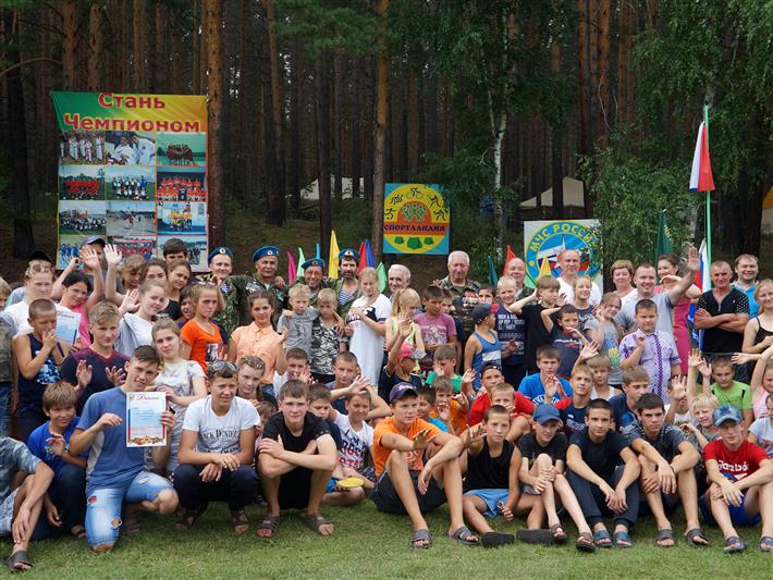 В Иркутской области ветеран Росгвардии посетил детский палаточный лагерь «Спортландия» 