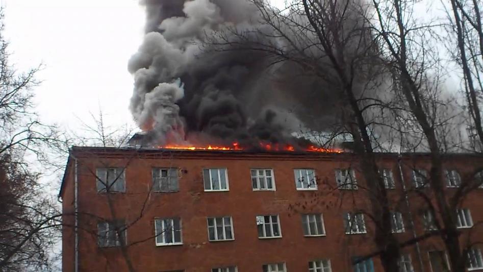 В Амурской области сотрудники Росгвардии эвакуировали людей из горящего здания