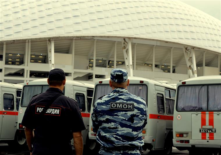 В г. Сочи военнослужащие и сотрудники Росгвардии обеспечили общественный порядок во время матчей Кубка конфедераций FIFA 2017