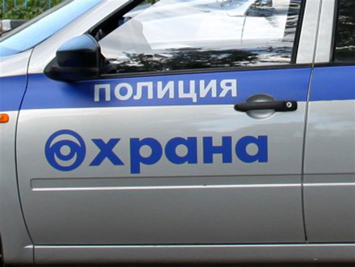 Сотрудники Росгвардии в Новосибирске спасли гражданина и задержали вооруженных вымогателей