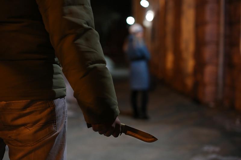 В Санкт-Петербурге сотрудники Росгвардии задержали мужчину, угрожавшего убийством несовершеннолетней девушке