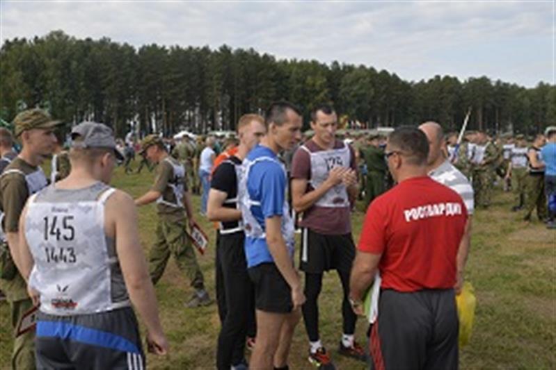 Команда Уральского округа Росгвардии завоевала второе место в «Гонке героев» на полигоне «Свердловский» Центрального военного округа Минобороны России