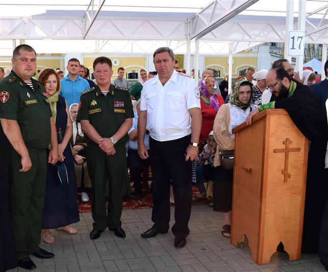 В Нижегородской области военнослужащие и сотрудники Росгвардии успешно выполнили задачи по охране общественного порядка во время мероприятий в День памяти преподобного Серафима Саровского