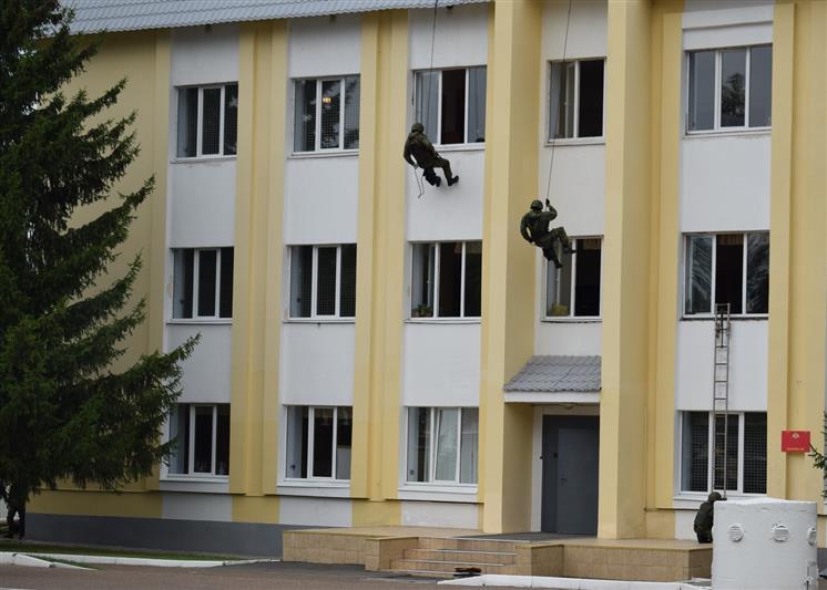 В Отдельном отряде специального назначения «Барс» Приволжского округа войск национальной гвардии Российской Федерации (г. Казань) отметили 15-ю годовщину сформирования воинской части