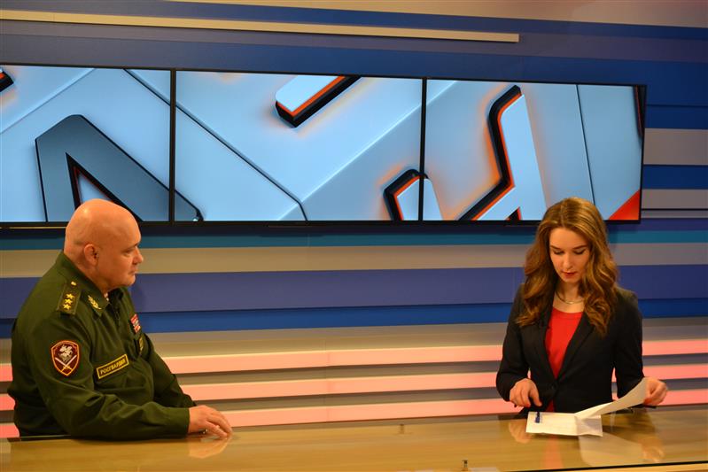 Командующий Северо-Западным округом встретился с руководителями ведущих средств массовой информации Псковской области