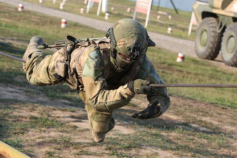 В учебном центре отдельной бригады оперативного назначения прошло занятие по тактико-специальной подготовке военнослужащих отряда специального назначения «Скиф».