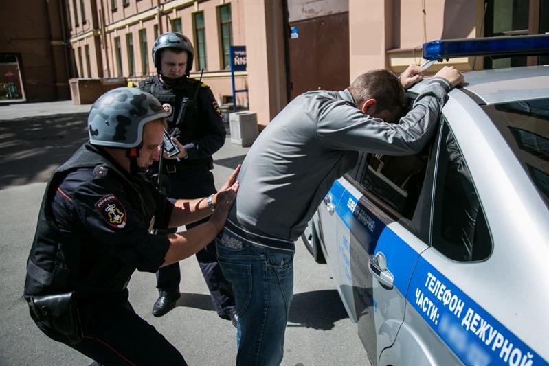 В Ленинградской области сотрудники Росгвардии задержали подозреваемого в убийстве