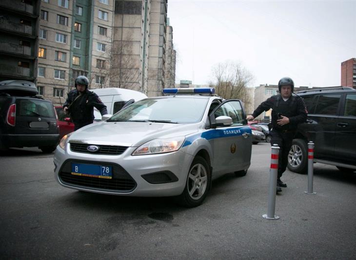В Санкт-Петербурге сотрудники Росгвардии задержали вора-рецидивиста