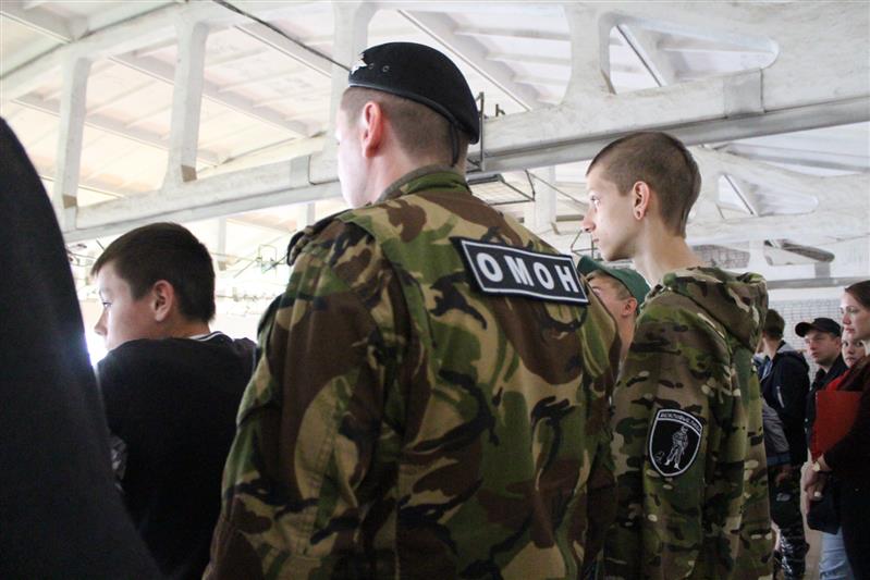 Сотрудники вологодского ОМОНа приняли участие в проведении патриотического проекта «Неделя в армии»