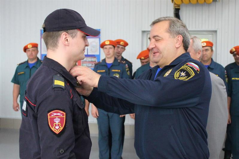 В Ростове-на-Дону военнослужащие и сотрудники Росгвардии награждены медалями "За отвагу на пожаре"