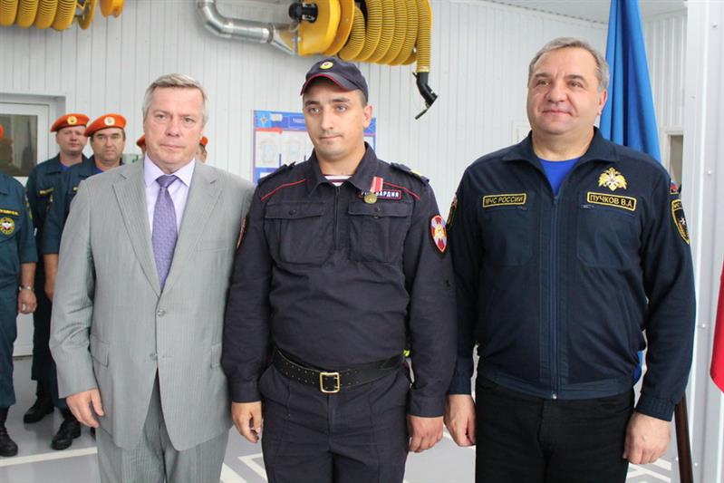В Ростове-на-Дону военнослужащие и сотрудники Росгвардии награждены медалями "За отвагу на пожаре"