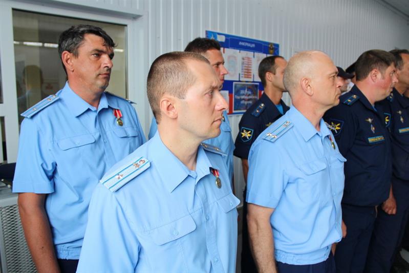В Ростове-на-Дону военнослужащие и сотрудники Росгвардии награждены медалями "За отвагу на пожаре"