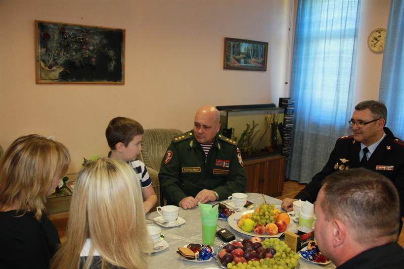 Командующий Северо-Западным округом войск национальной гвардии генерал-полковник Сергей Захаркин провел рабочую встречу с главой Республики Коми