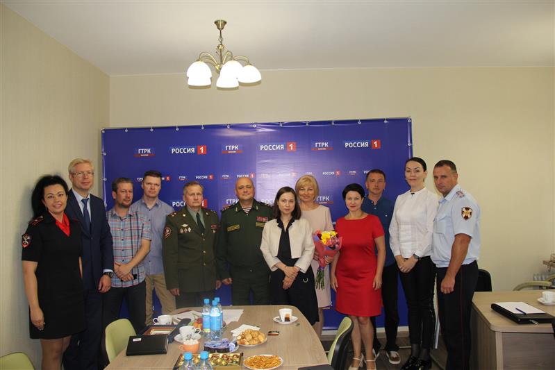 Командующий Северо-Западным округом провёл «круглый стол» с руководителями ведущих СМИ Республики Карелия