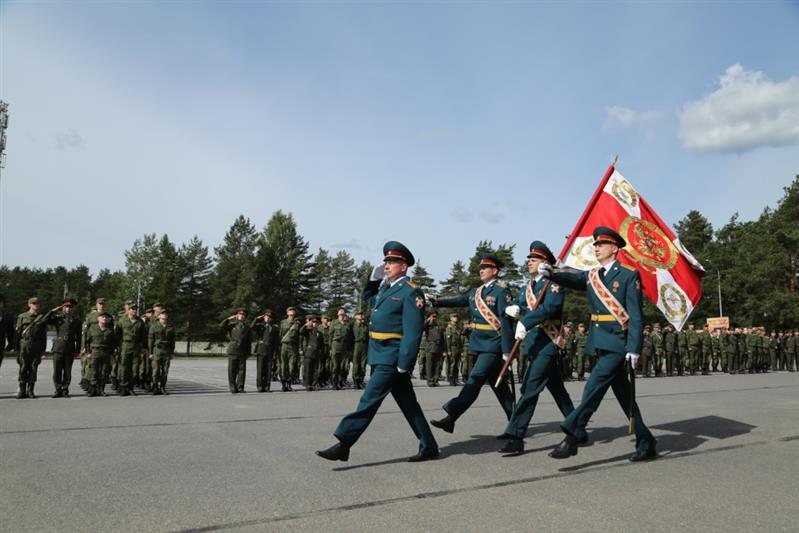 Командующий Северо-Западным округом Росгвардии представил военнослужащим лемболовского Центра подготовки личного состава нового командира 