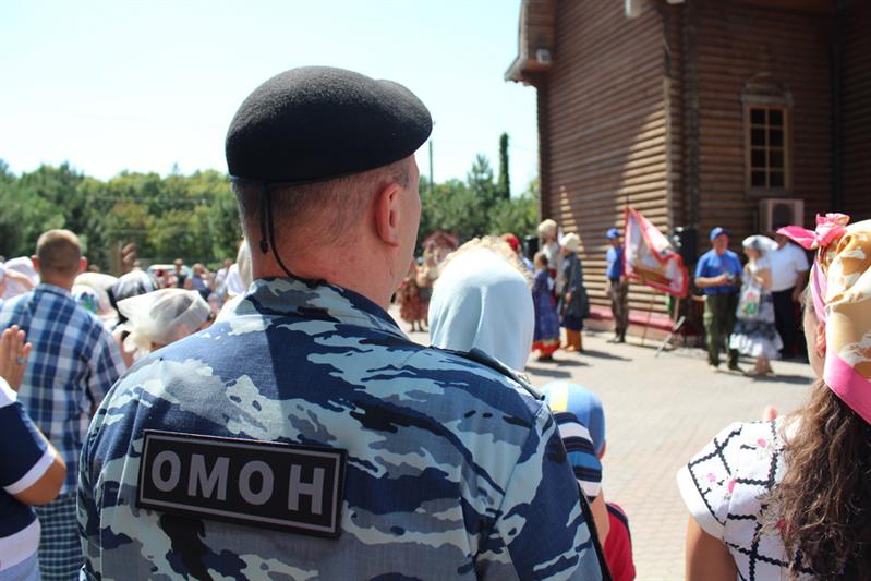 В Ростове-на-Дону бойцы ОМОНа Росгвардии приняли участие в патриотическом мероприятии