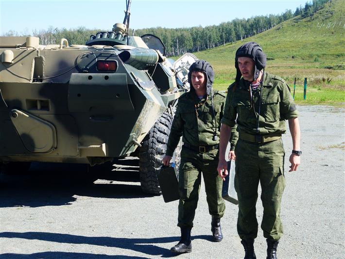 В Новосибирске состоялся третий этап конкурса служебного мастерства и полевой выучки среди офицеров Сибирского округа Росгвардии