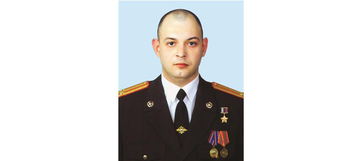 В Хабаровском крае военнослужащие и сотрудники Росгвардии почтили память Героя России подполковника Ивана Маслова