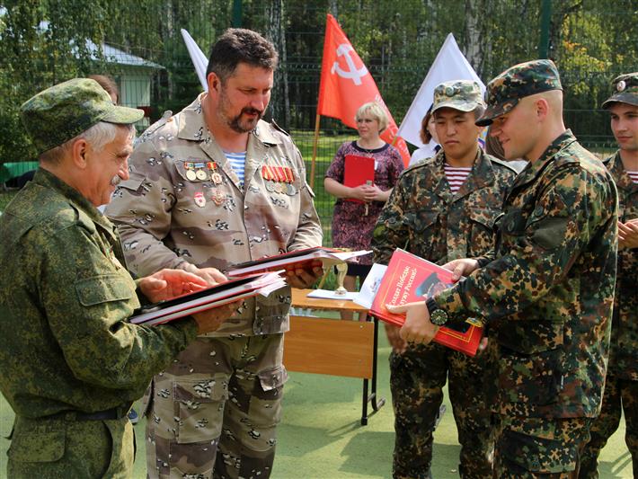 Военнослужащие отряда специального назначения «Ермак» приняли участие в подготовке профильной смены воспитанников детских домов Новосибирской области