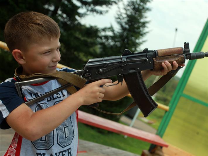 Сотрудники Росгвардии провели урок безопасности в одном из детских оздоровительных лагерей Кемеровской области