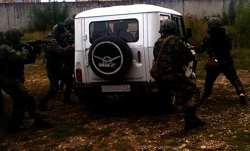В Мордовии сотрудники СОБРа Росгвардии задержали граждан, совершивших серию грабежей и краж 