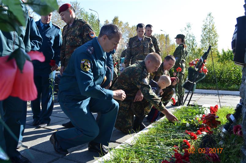 Военнослужащие Уральского округа приняли участие общегородском  митинге, посвященном Дню солидарности в борьбе с терроризмом