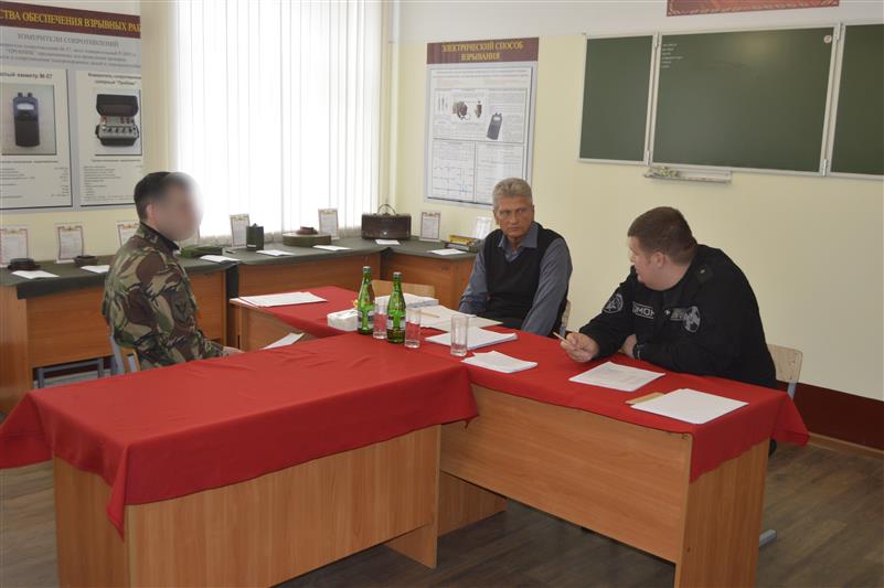 В Сыктывкаре состоялся выпуск специалистов инженерно-технических подразделений ОМОНа 