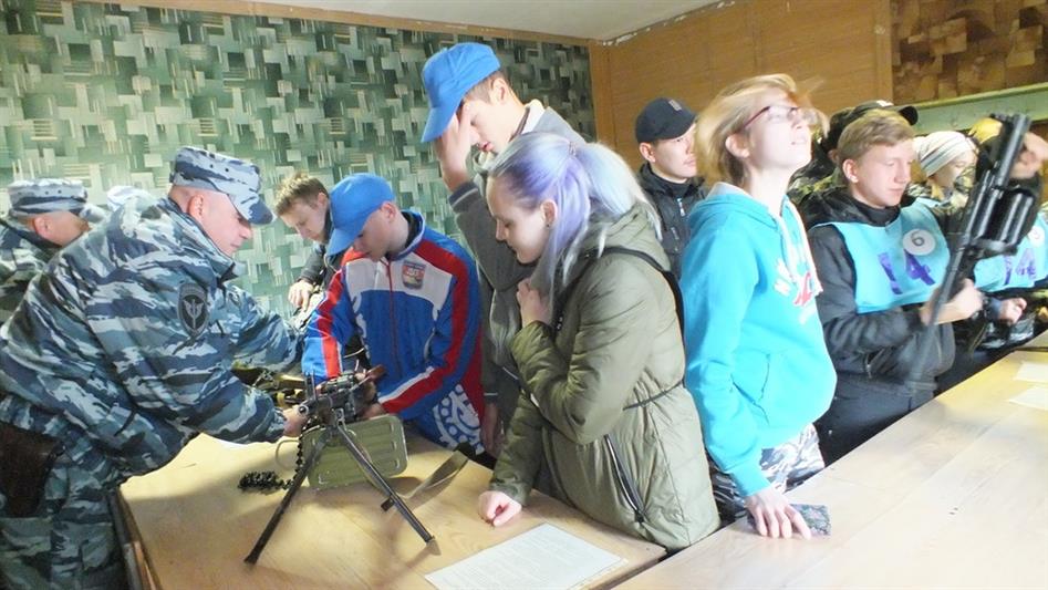 Бойцы воркутинского ОМОНа приняли участие в туристическом слете школьников