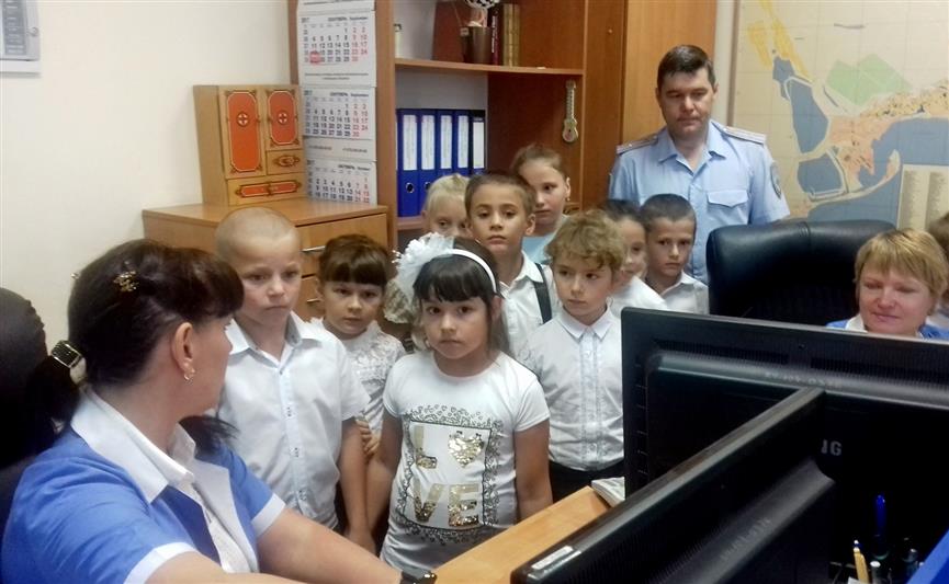 В подразделениях вневедомственной охраны Управления Росгвардии по Республике Крым прошли Дни открытых дверей