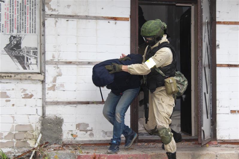 При силовой поддержке вологодского СОБРа Росгвардии задержан сутенер